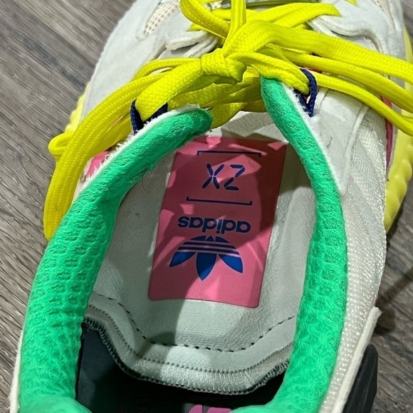 Women’s Size 6 Adidas ZX Ultraboost Yellow Pink Sneaker EUC Shoe - Picture 8 of 10